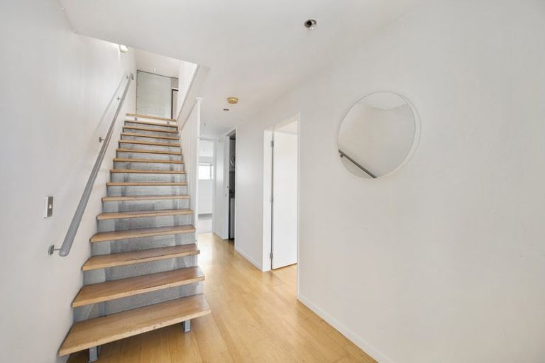 Photo of property in 253/21 Left Bank, Te Aro, Wellington, 6011