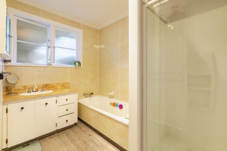 Photo of property in 1/182 Gloucester Street, Taradale, Napier, 4112