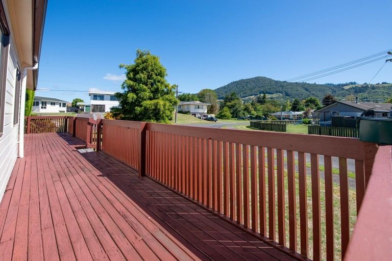 Photo of property in 1 Deborah Place, Mangakakahi, Rotorua, 3015