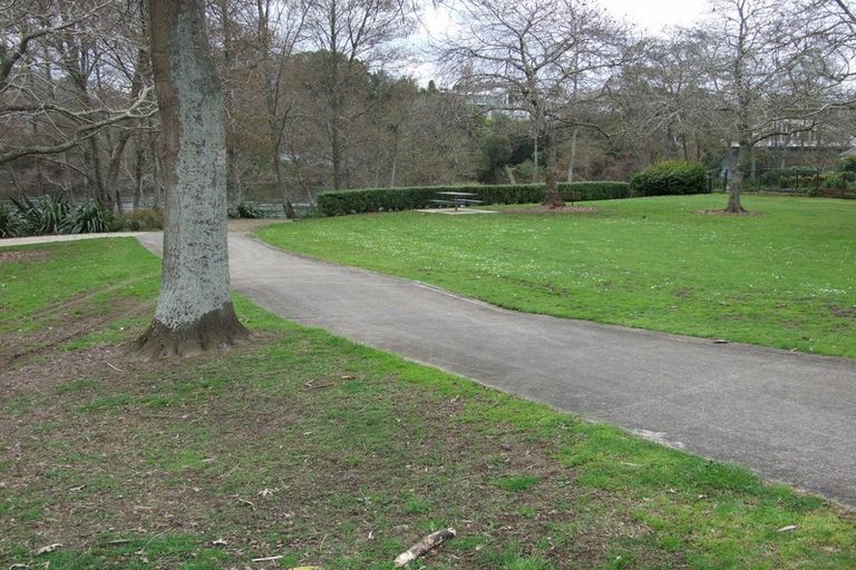 Photo of property in 30 Riverview Terrace, Fairfield, Hamilton, 3214