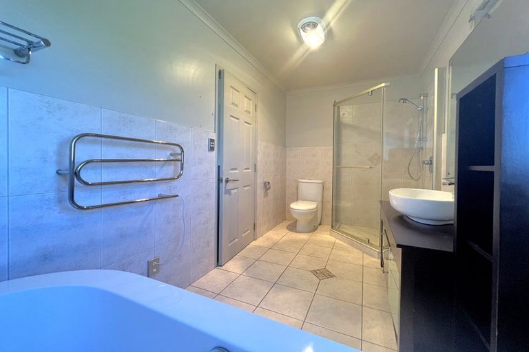 Photo of property in 17d Pakuranga Road, Pakuranga, Auckland, 2010