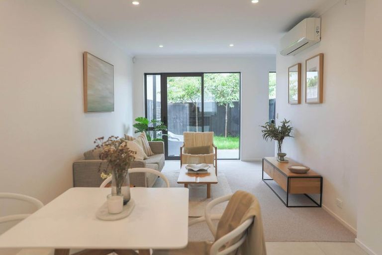 Photo of property in 12b Titoki Street, Te Atatu Peninsula, Auckland, 0610