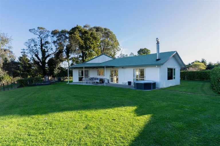 Photo of property in 6 Riveredge Terrace, Ohau, Levin, 5570