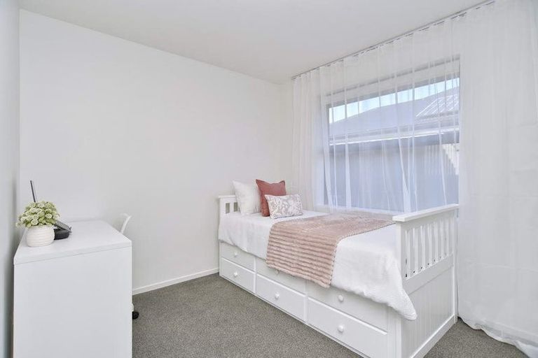 Photo of property in 4 Croydon Street, Woodend, 7610