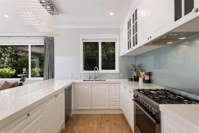 Photo of property in 284d Schnapper Rock Road, Schnapper Rock, Auckland, 0632