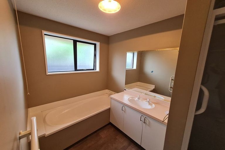 Photo of property in 2/1 Apollo Place, Papanui, Christchurch, 8052