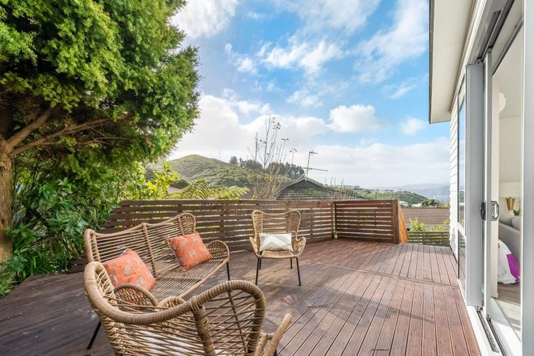 Photo of property in 154a Tirohanga Road, Tirohanga, Lower Hutt, 5010