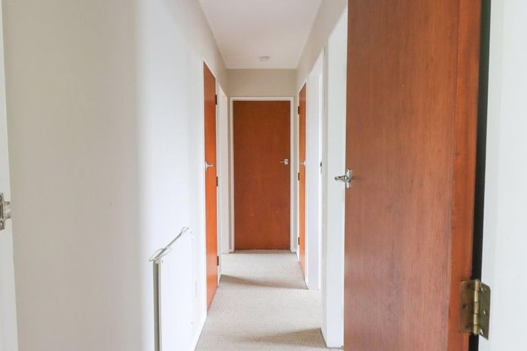 Photo of property in 24a Humphries Place, Awapuni, Palmerston North, 4412