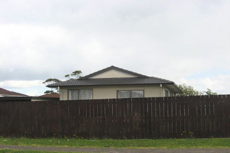 Photo of property in 2/62 Sharland Avenue, Manurewa, Auckland, 2102