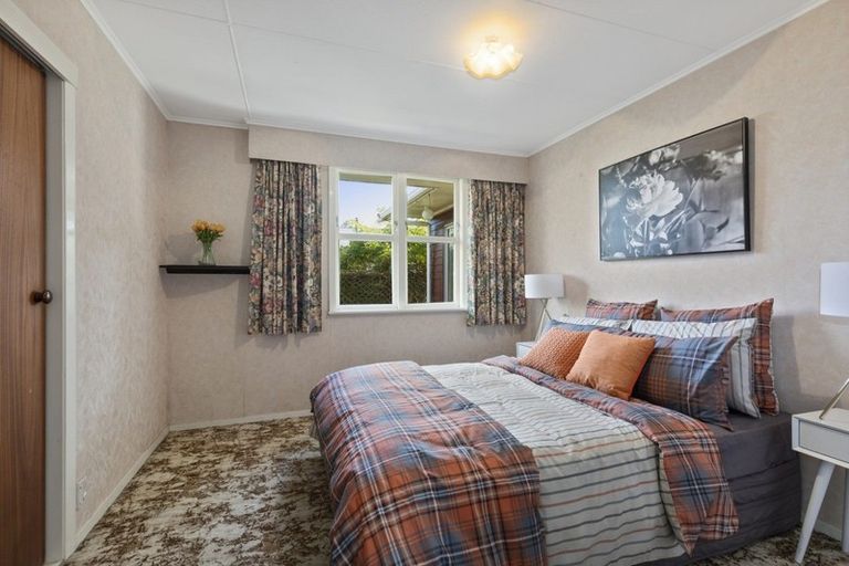 Photo of property in 22 Tanekaha Street, Stokes Valley, Lower Hutt, 5019