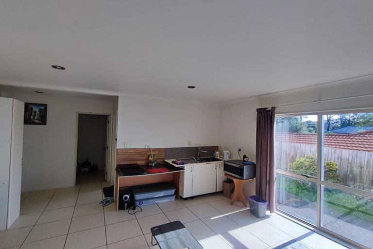 Photo of property in 48 Monte Cassino Place, Birkdale, Auckland, 0626