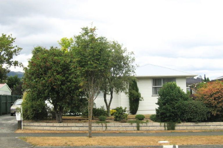 Photo of property in 54 California Drive, Totara Park, Upper Hutt, 5018