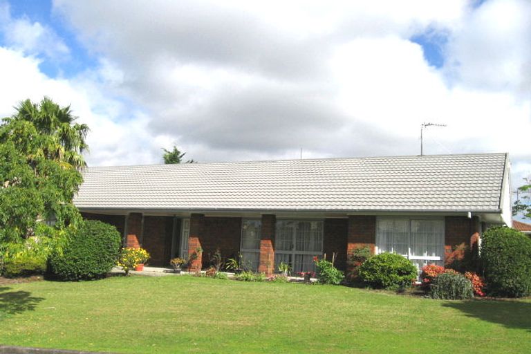 Photo of property in 1 Covina Place, Somerville, Auckland, 2014