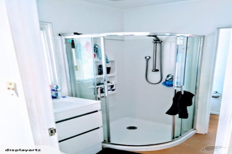 Photo of property in 10/1 Glen Road, Browns Bay, Auckland, 0630