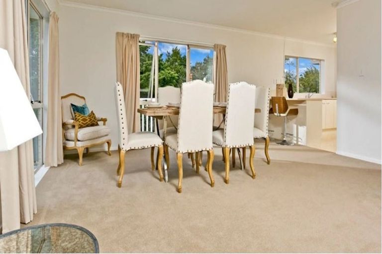 Photo of property in 8 Notre Dame Way, Albany, Auckland, 0632
