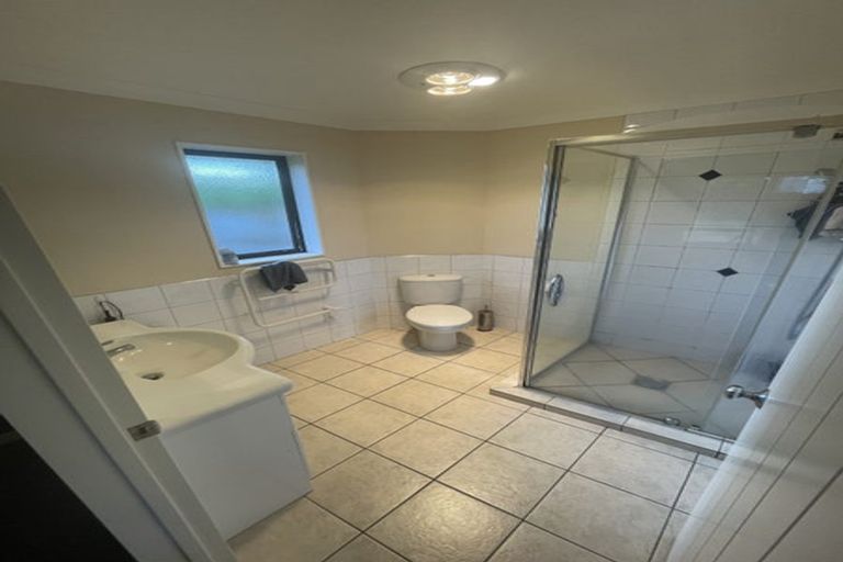 Photo of property in 10 Durmast Court, Cambridge, 3434