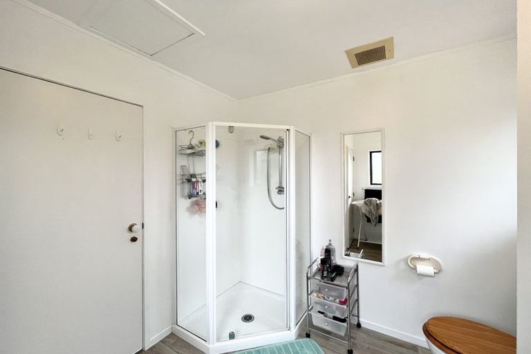 Photo of property in 58 Kewa Road, Albany Heights, Auckland, 0632