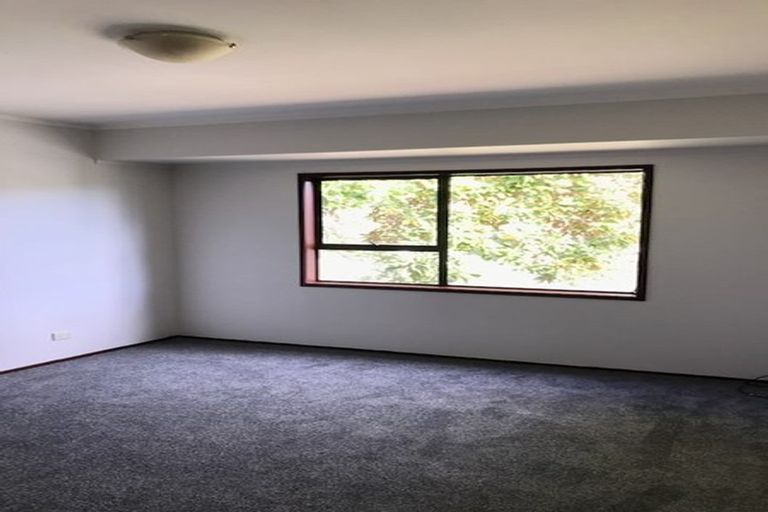 Photo of property in 30 Elmira Place, Browns Bay, Auckland, 0630