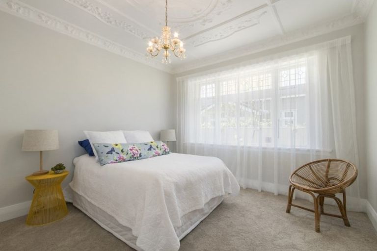 Photo of property in 39 Penrose Street, Woburn, Lower Hutt, 5010