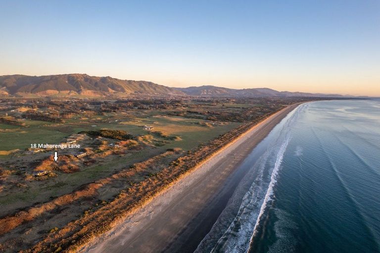 Photo of property in 18 Mahurenga Lane, Te Horo, Otaki, 5581