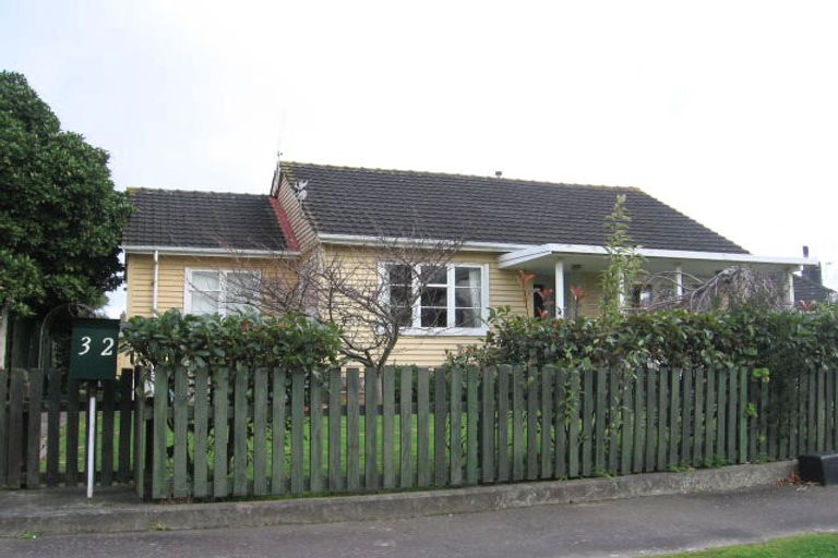 Photo of property in 32 Moheke Avenue, Roslyn, Palmerston North, 4414