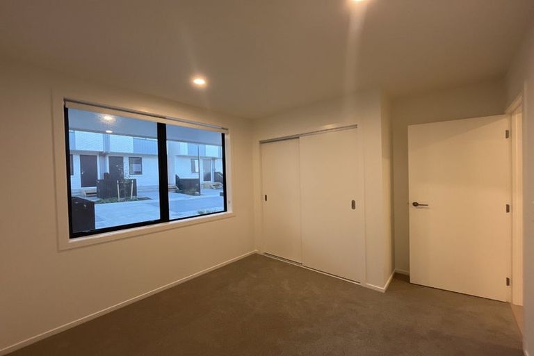 Photo of property in 4/23 Makomako Drive, Orewa, 0931