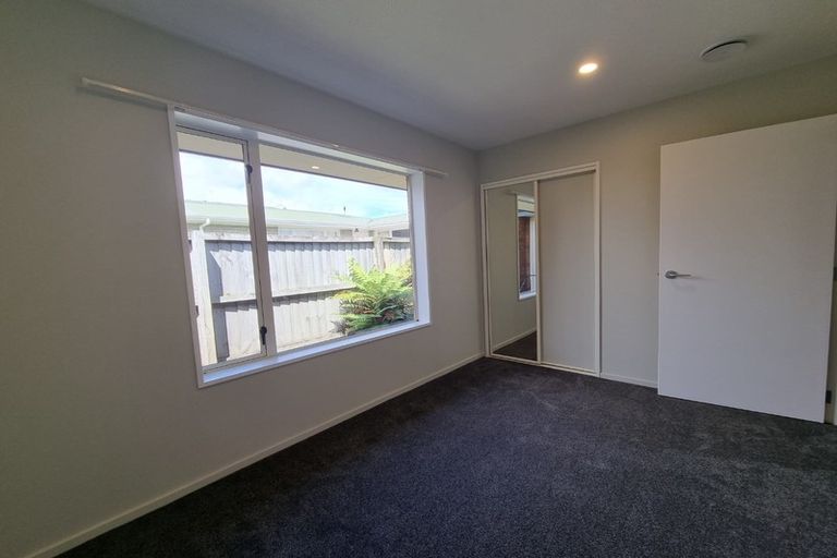 Photo of property in 393 Yaldhurst Road, Russley, Christchurch, 8042