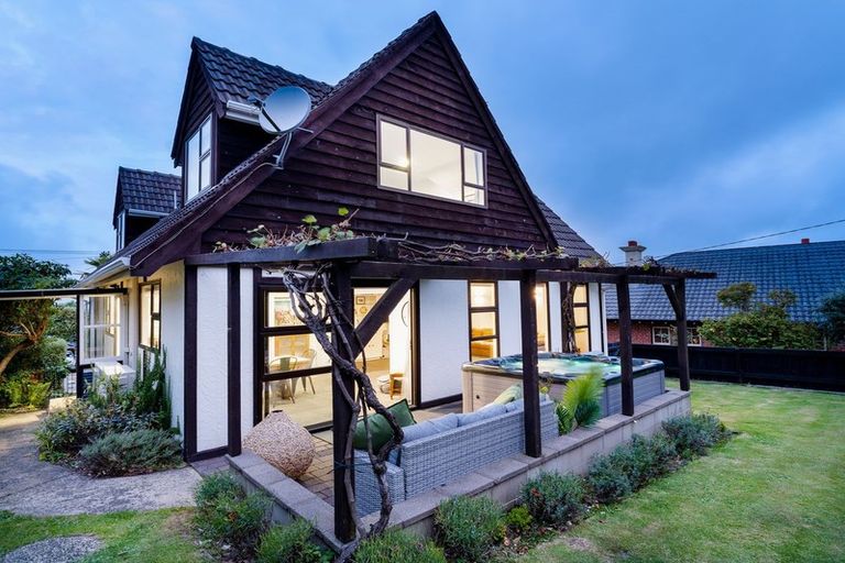 Photo of property in 3 Granville Terrace, Belleknowes, Dunedin, 9011