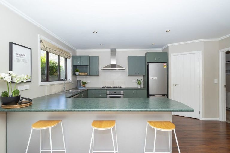 Photo of property in 28 Quill Street, Lake Hayes, Queenstown, 9304