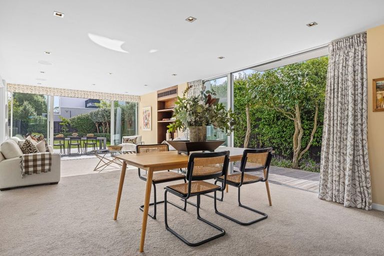 Photo of property in 9 Poynder Avenue, Merivale, Christchurch, 8014