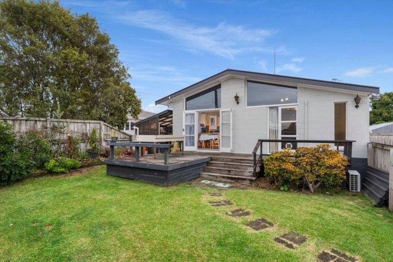 Photo of property in 215 Boucher Avenue, Te Puke, 3119