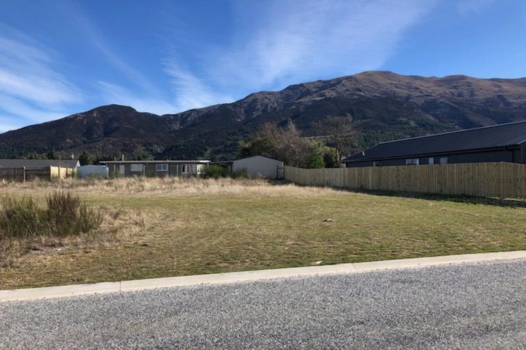 Photo of property in 5 Teal Place, Lake Hawea, Wanaka, 9382