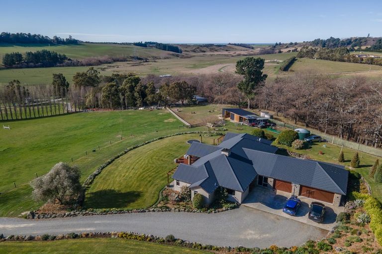 Photo of property in 151 Oakwood Road, Hadlow, Timaru, 7974