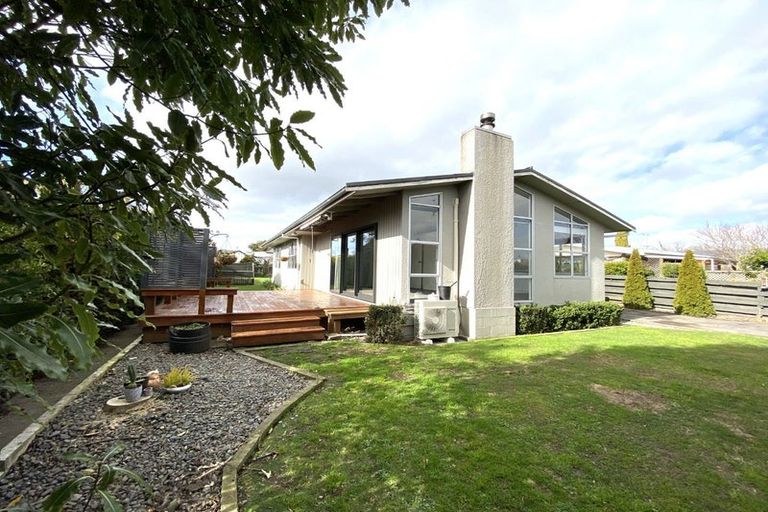 Photo of property in 2a Lipscombe Crescent, Havelock North, 4130