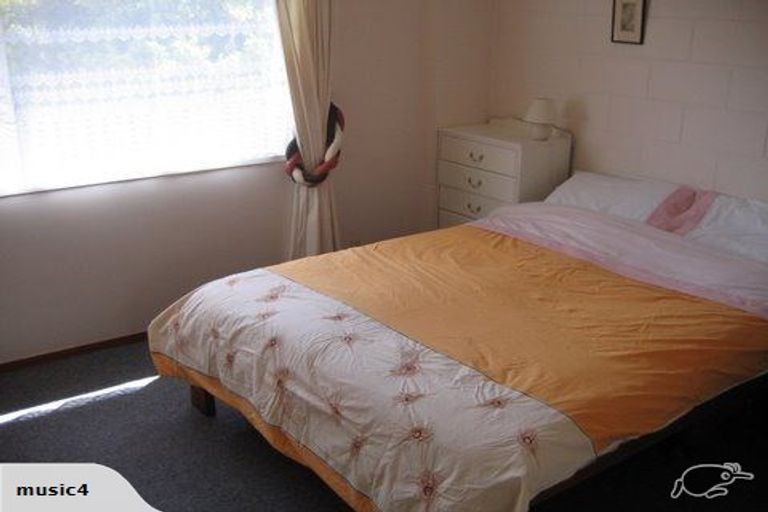 Photo of property in 2/50 Buckley Road, Southgate, Wellington, 6023