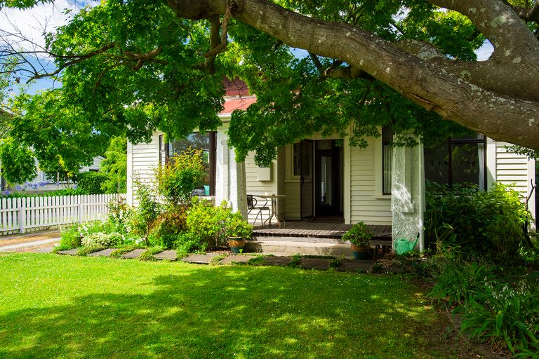 Photo of property in 119 Iranui Road, Inner Kaiti, Gisborne, 4010