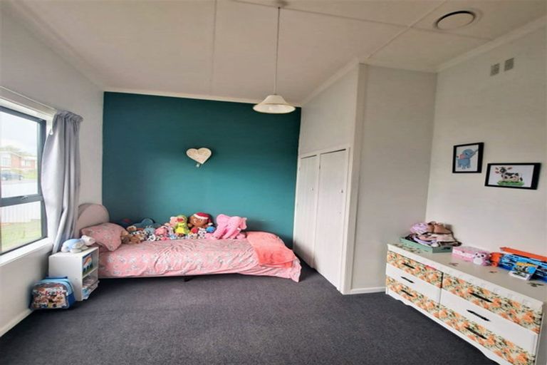 Photo of property in 7 Manse Street, Clinton, 9534