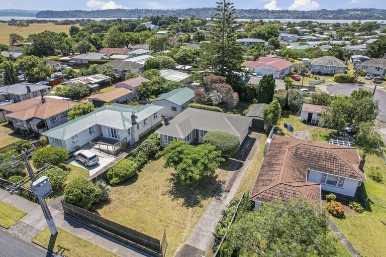 Photo of property in 13 Matapouri Road, Mangere Bridge, Auckland, 2022