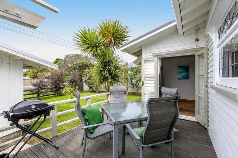 Photo of property in 24 Cumming Street, Okato, 4335