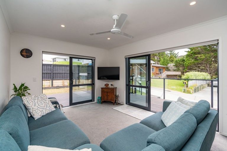 Photo of property in 4 Kuaka Crescent, Mangawhai, 0505