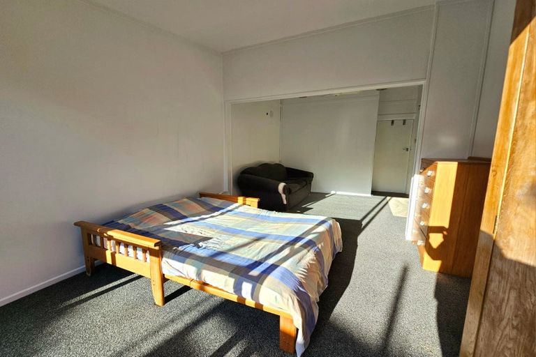 Photo of property in 61 Rimu Street, New Lynn, Auckland, 0600