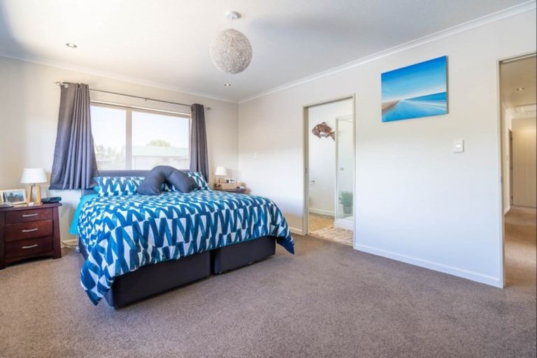 Photo of property in 46 Arawhata Road, Paraparaumu, 5032