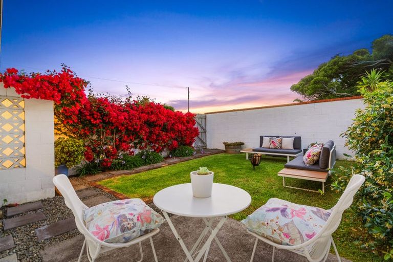 Photo of property in 35 Kitchener Road, Takapuna, Auckland, 0622