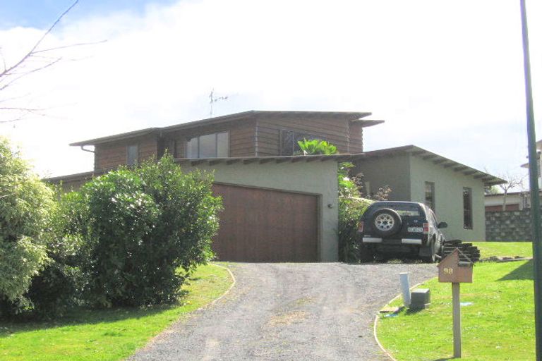 Photo of property in 98 Townhead Crescent, Bethlehem, Tauranga, 3110