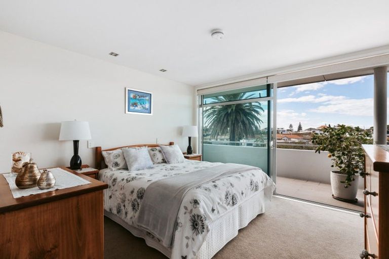 Photo of property in Palm Cove Apartments, 302/6 Tawa Street, Mount Maunganui, 3116