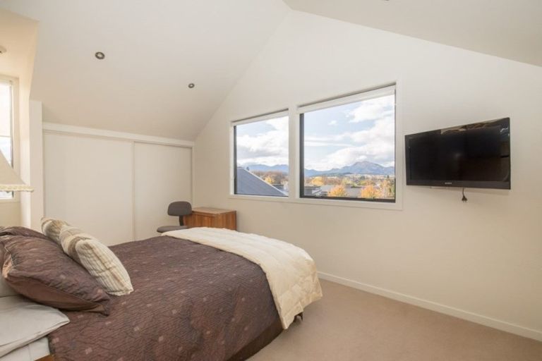 Photo of property in 22 Old Station Avenue, Wanaka, 9305