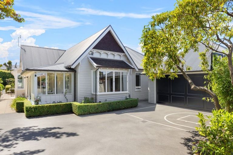 Photo of property in 100 Winchester Street, Merivale, Christchurch, 8014