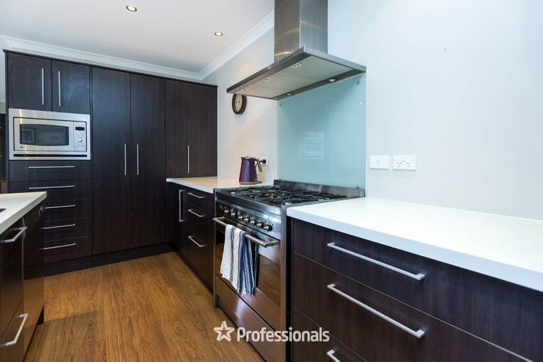 Photo of property in 19 Brentwood Street, Trentham, Upper Hutt, 5018