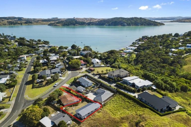 Photo of property in 1a Sunshine Rise, Raglan, 3225