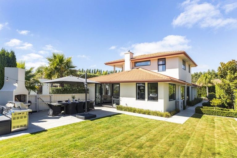 Photo of property in 10 Mica Place, Northwood, Christchurch, 8051